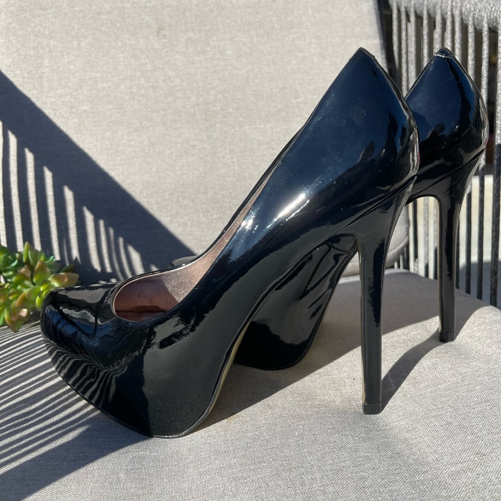 Steve Madden pumps size 8.5